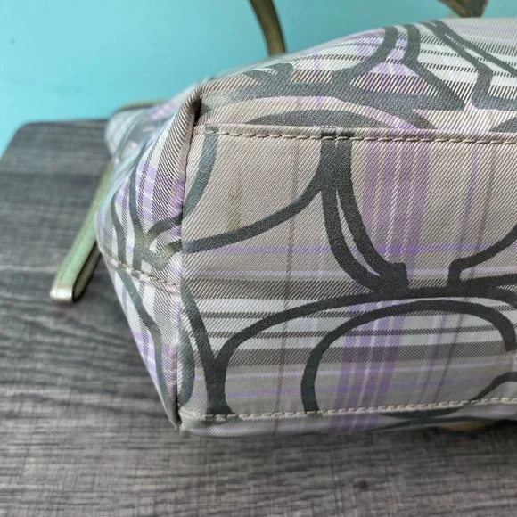 🩶 COACH Signature Tartan Plaid Shoulder Bag - Picture 7 of 16